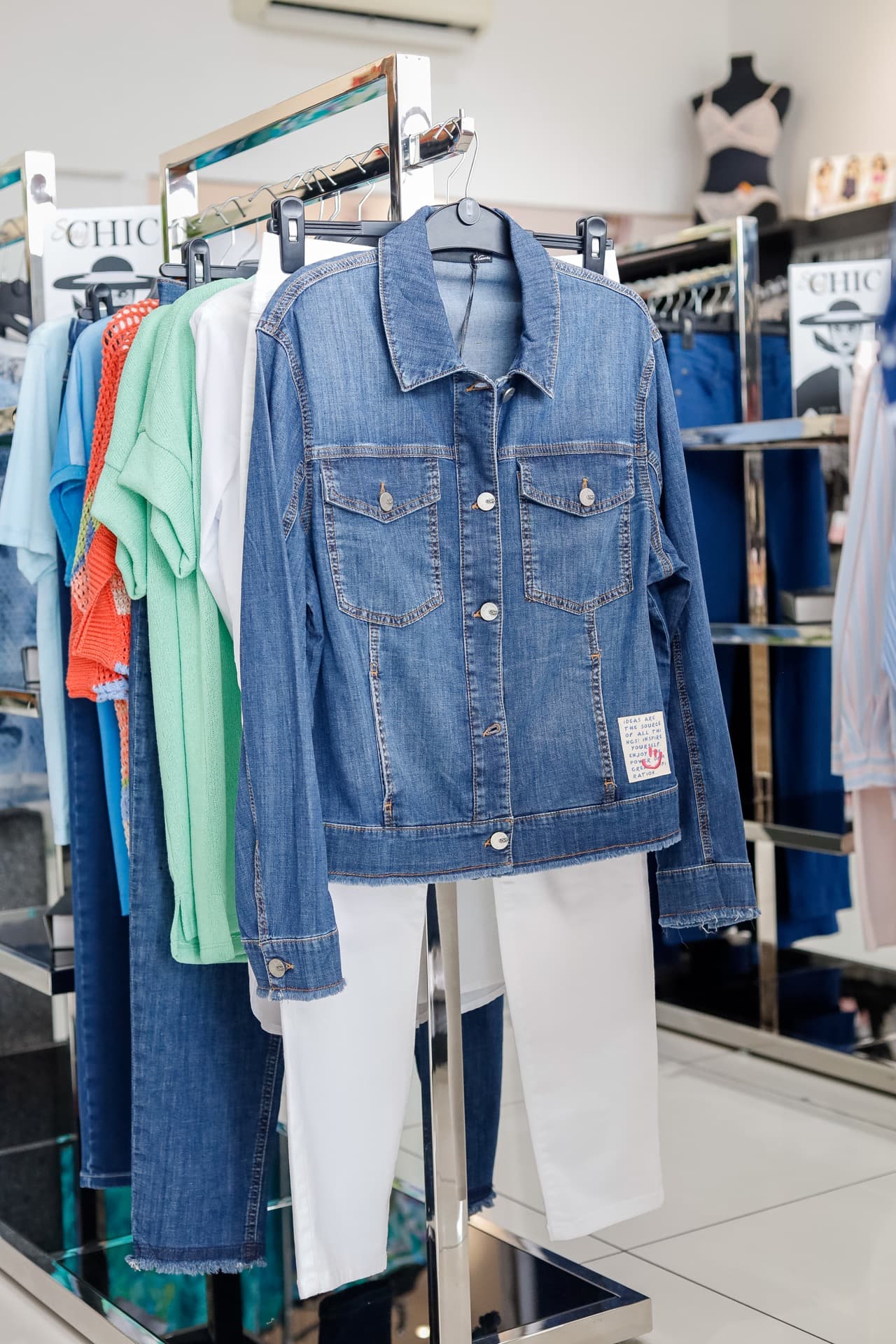 La Luna Boutique - Image 1